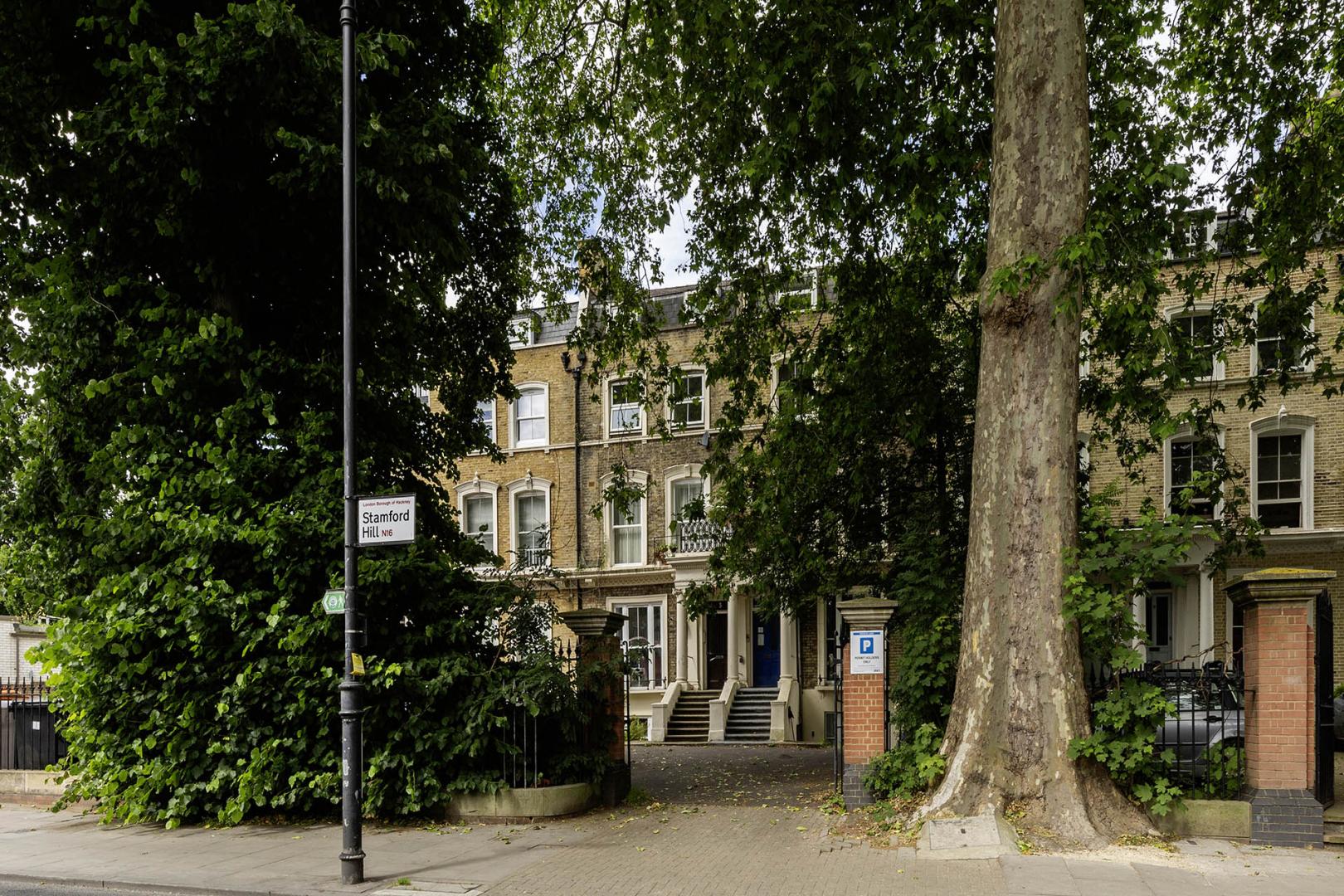 Newly refurbished 1 bedroom property close to Stoke Newington Overground Stamford Hill, Stoke Newington